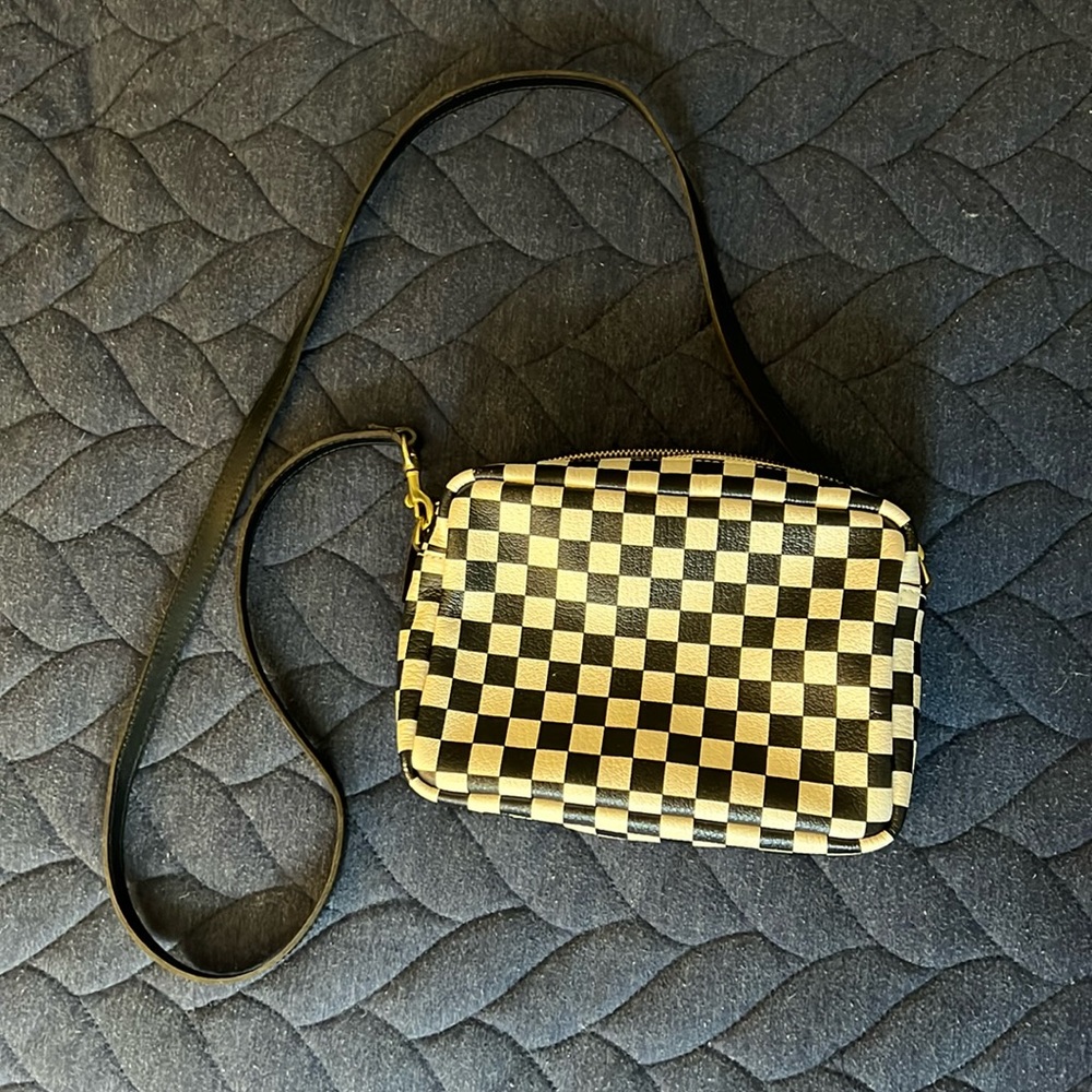 CLARE V CREAM AND BLACK CHECKERED MIDI SAC LOKE NEW